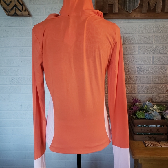 Vessos lightweight hoodie pullover size medium - Picture 4 of 13